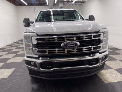 2026 Ford Super Duty F-350 DRW XLT