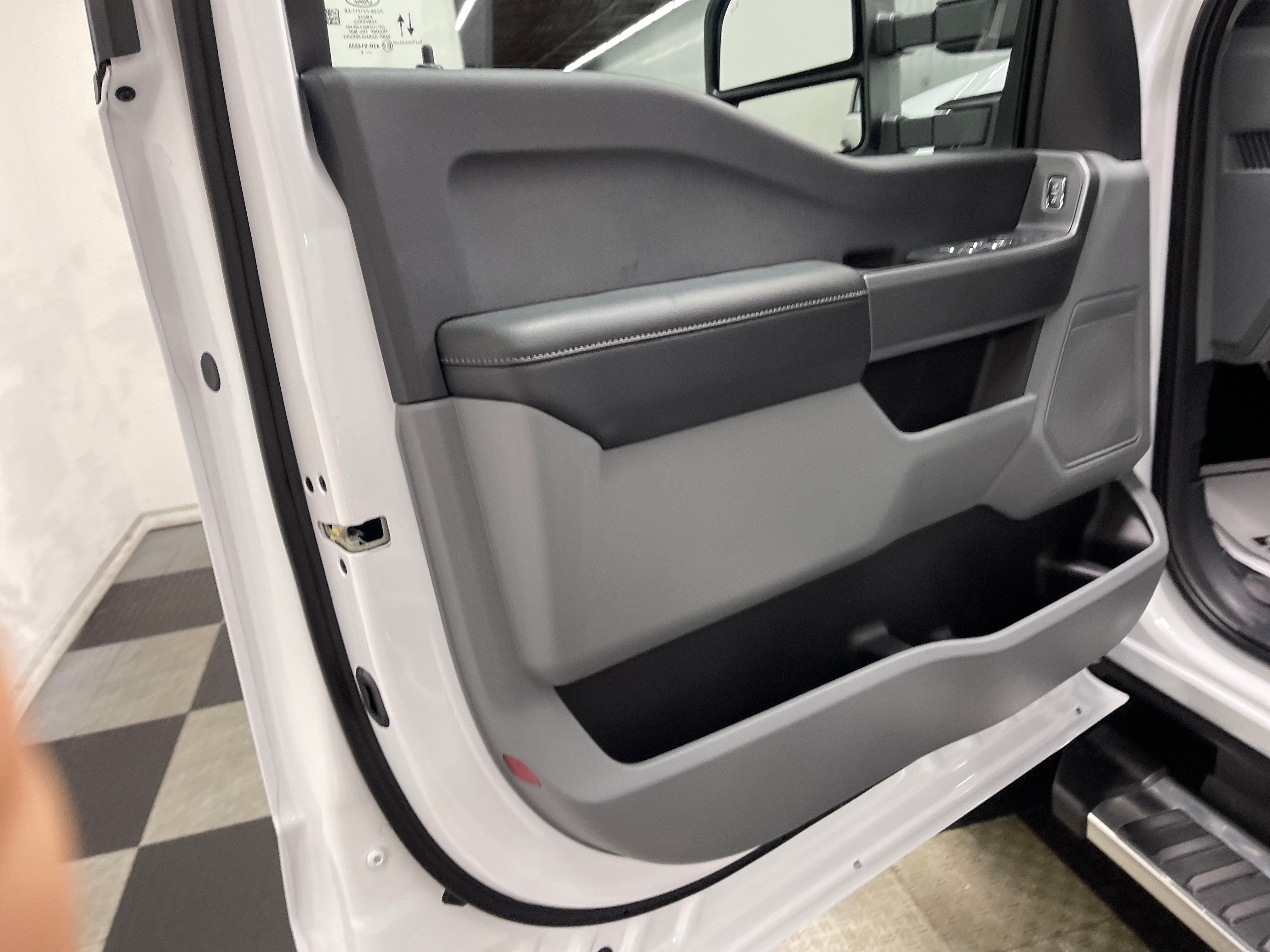 2026 Ford Super Duty F-350 DRW XLT