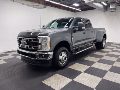 2026 Ford Super Duty F-350 DRW XLT