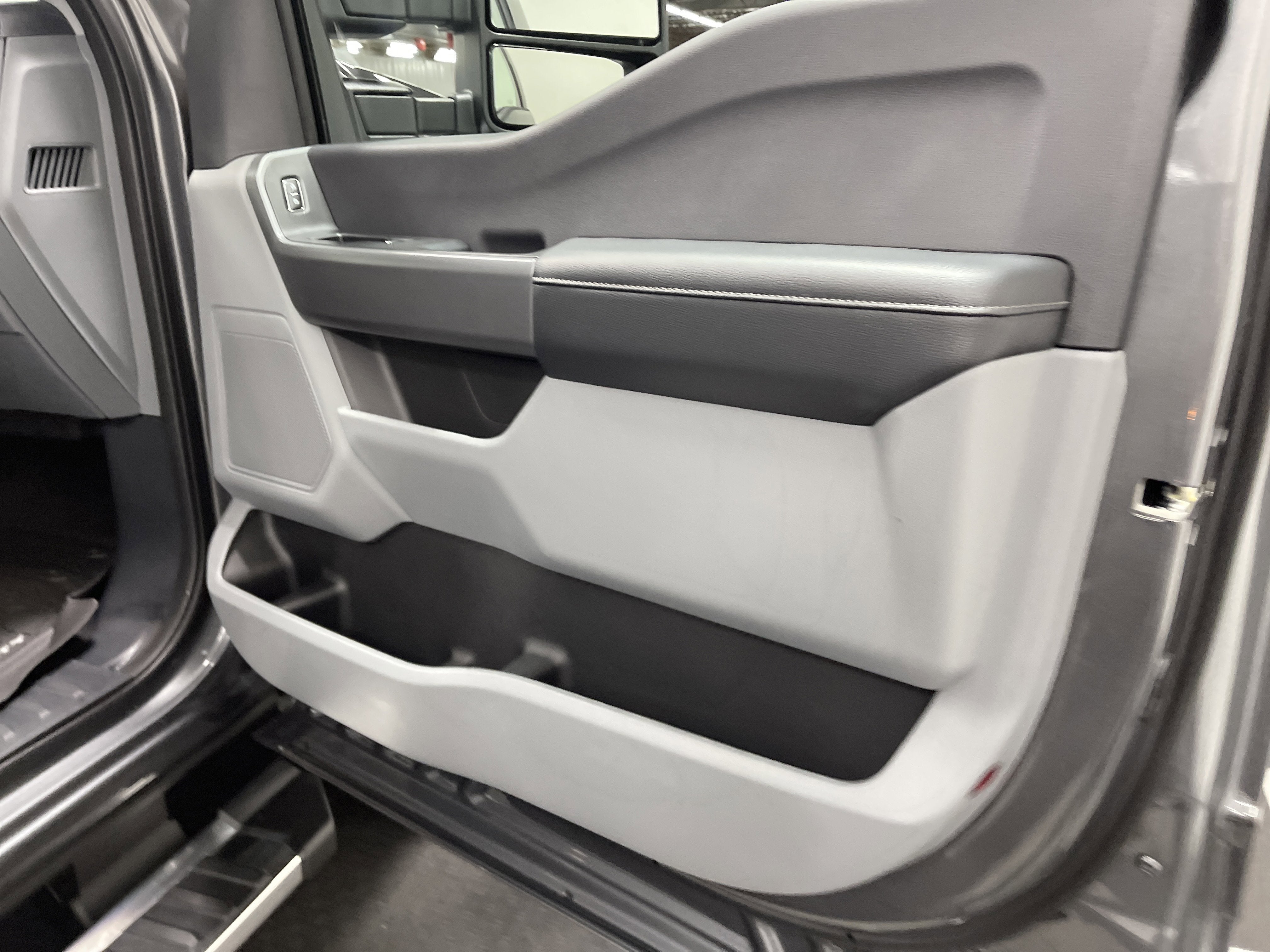 2026 Ford Super Duty F-350 DRW XLT