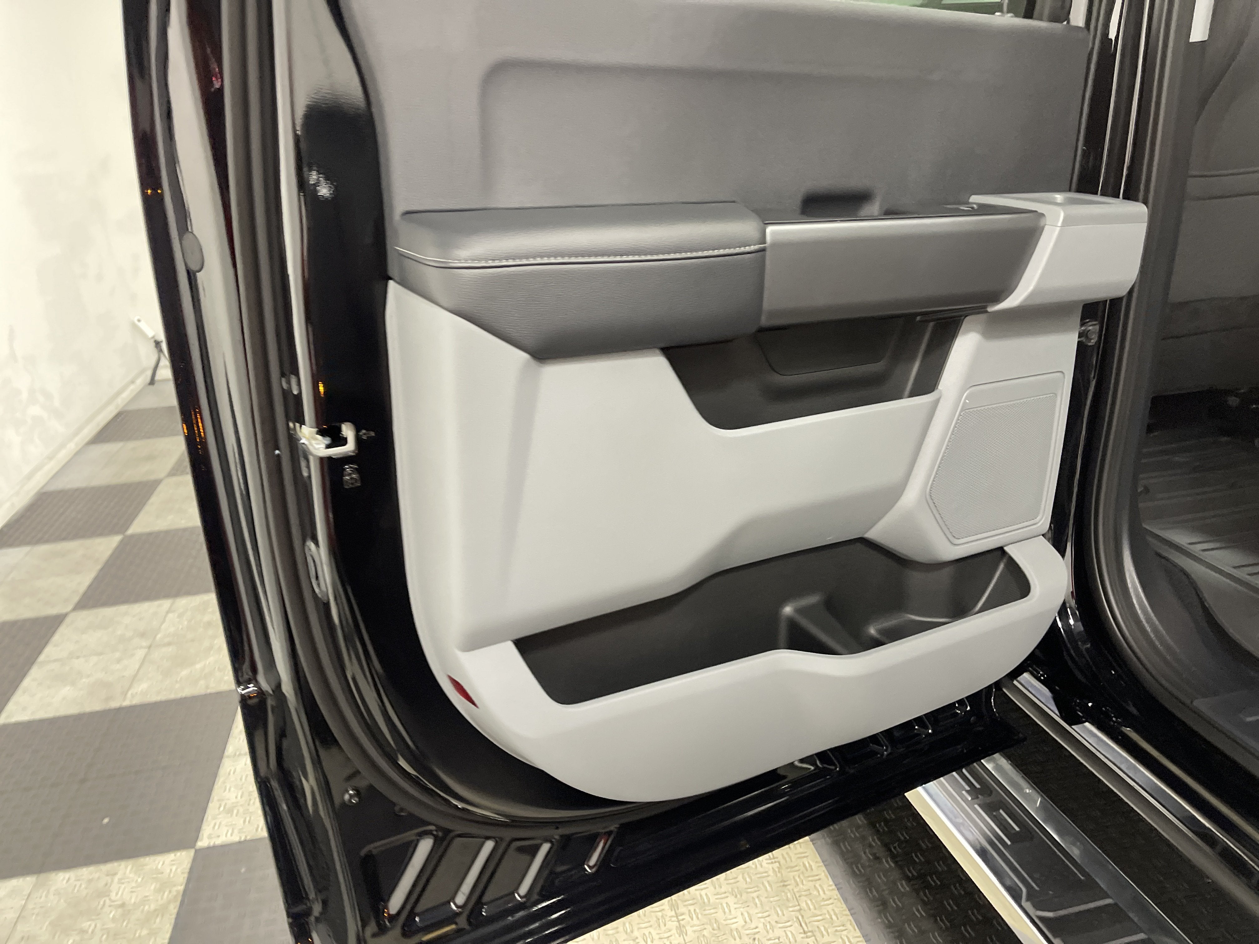 2026 Ford Super Duty F-350 DRW XLT