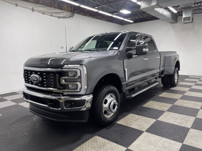 2026 Ford Super Duty F-350 DRW LARIAT