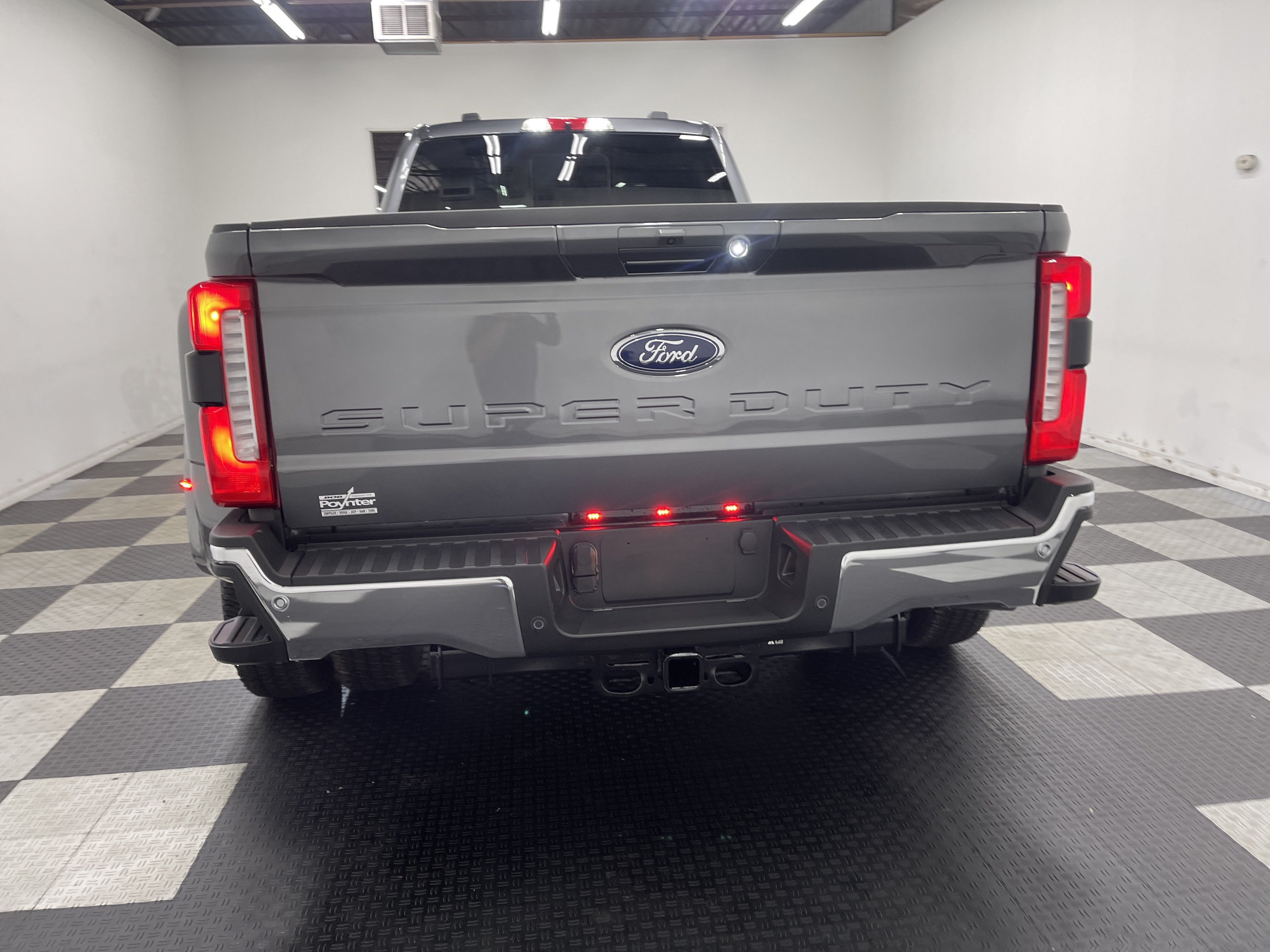 2026 Ford Super Duty F-350 DRW LARIAT