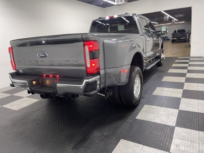 2026 Ford Super Duty F-350 DRW LARIAT
