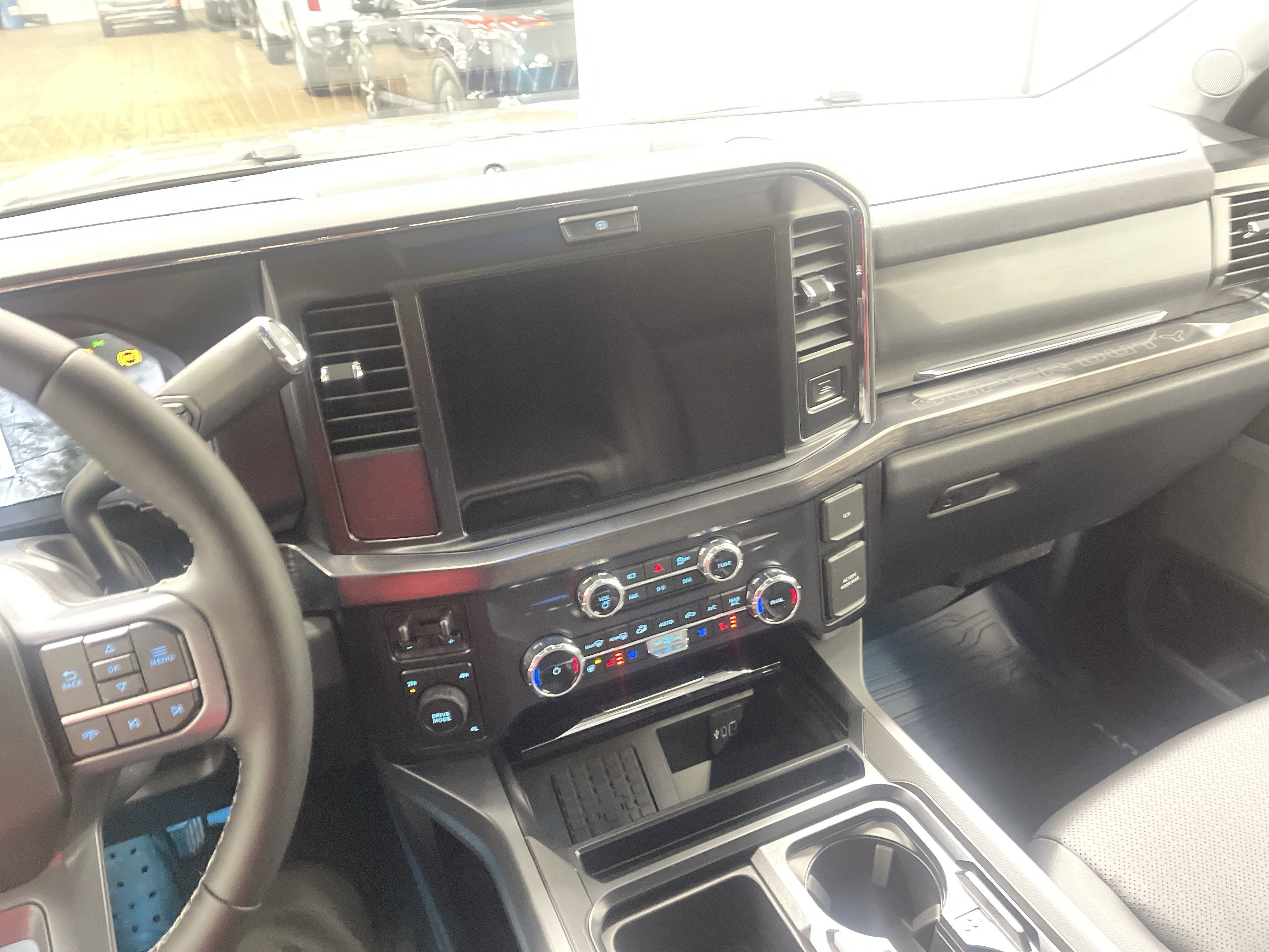 2026 Ford Super Duty F-350 DRW LARIAT