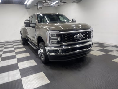 2026 Ford Super Duty F-350 DRW LARIAT