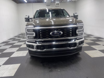 2026 Ford Super Duty F-350 DRW LARIAT