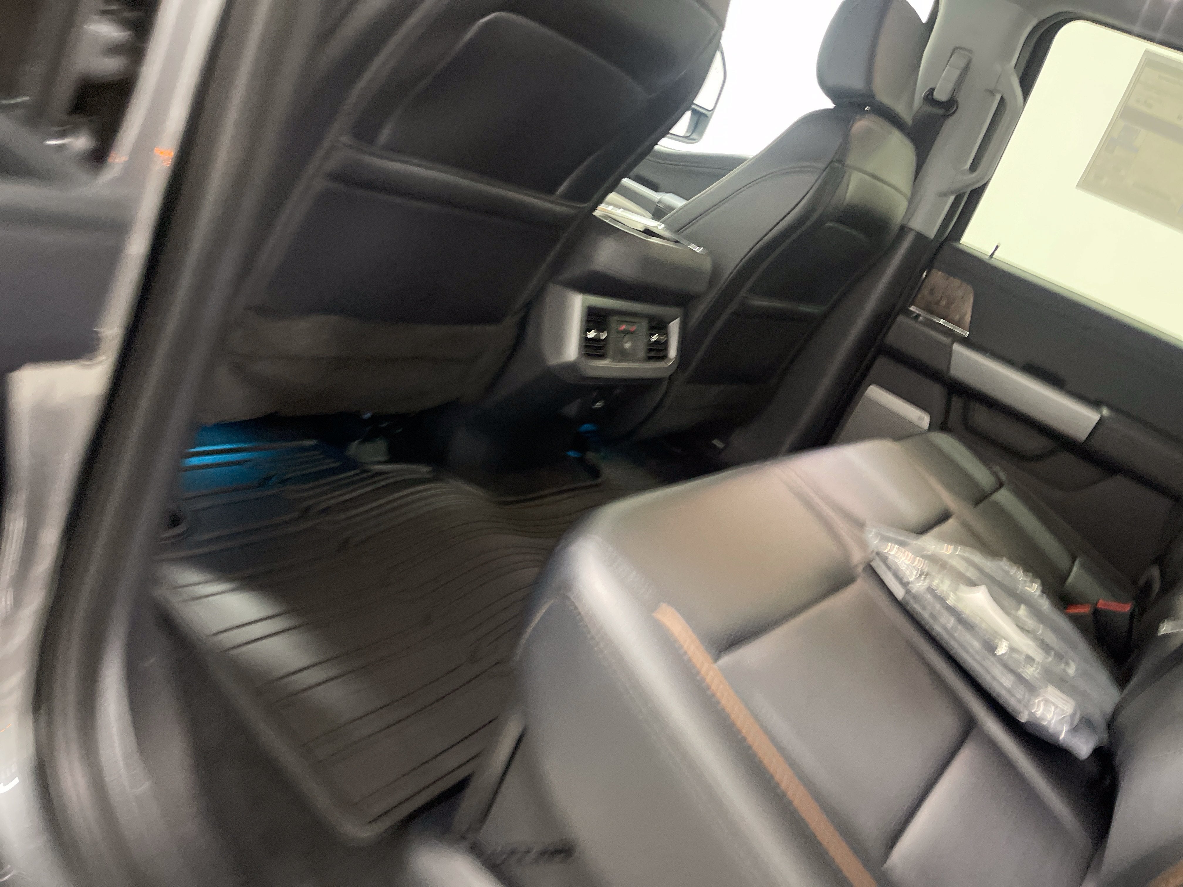 2026 Ford Super Duty F-350 DRW LARIAT