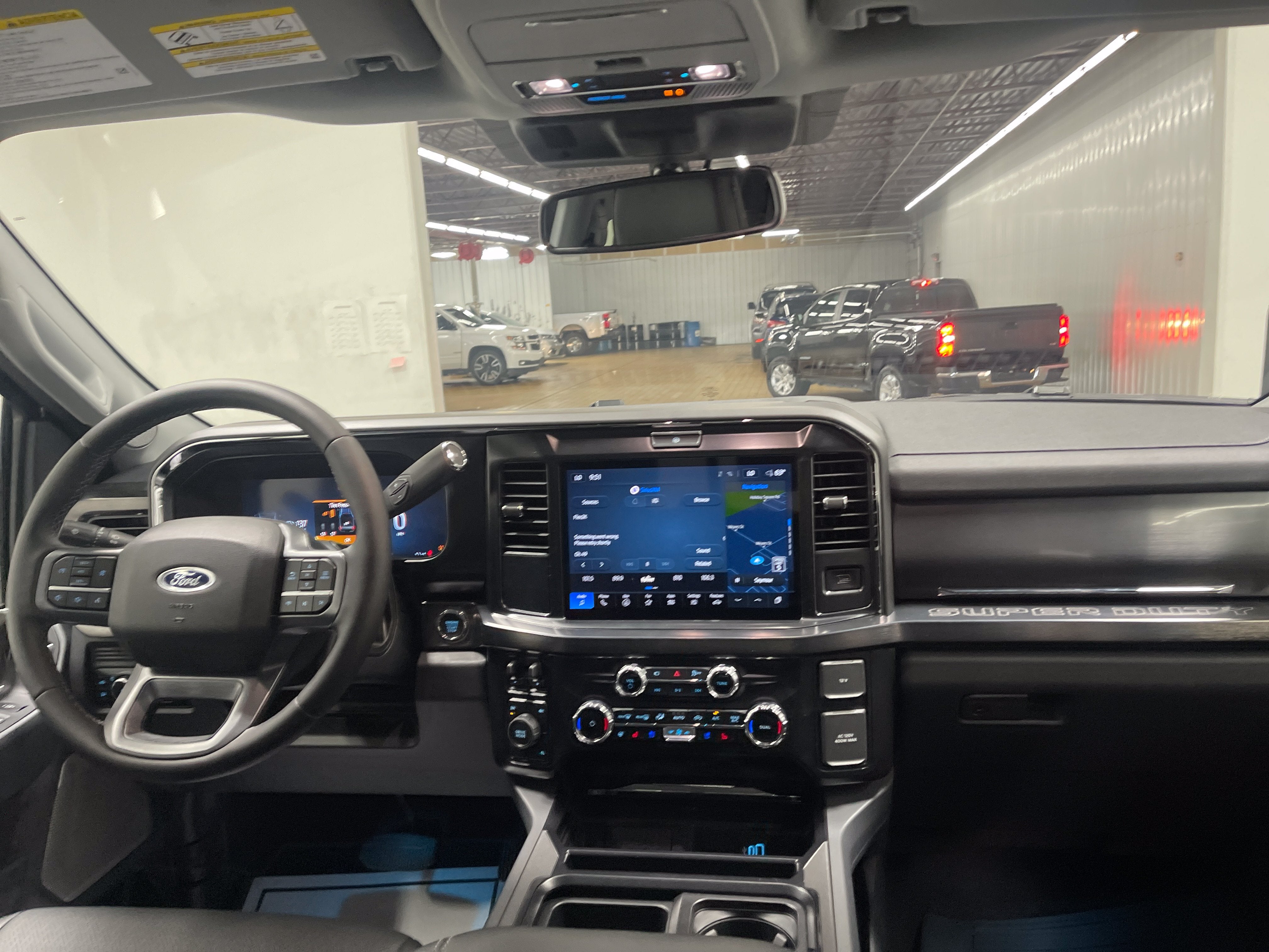 2026 Ford Super Duty F-350 DRW LARIAT