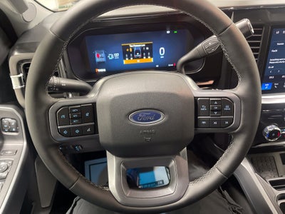 2026 Ford Super Duty F-350 DRW LARIAT