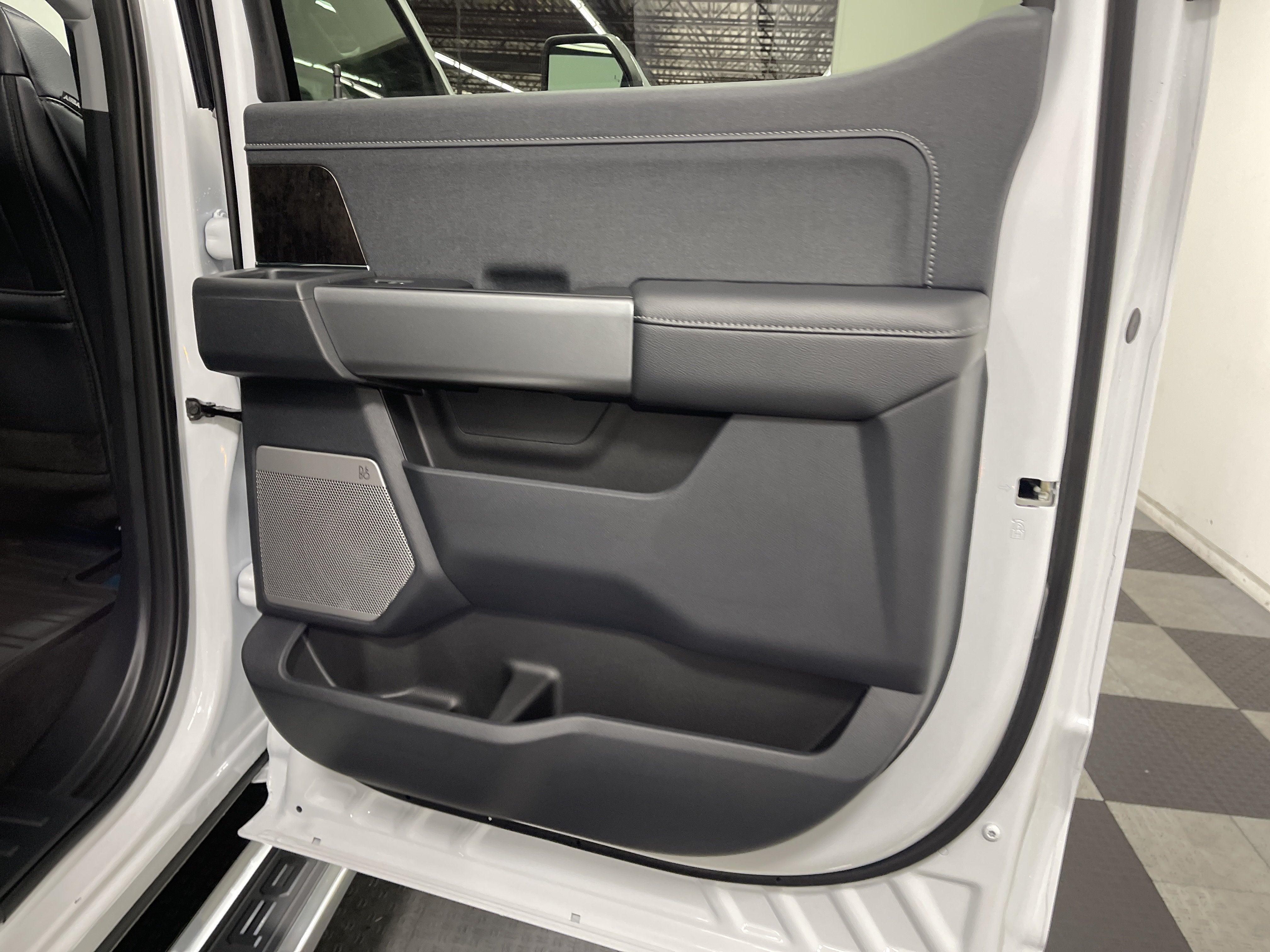 2026 Ford Super Duty F-350 DRW LARIAT