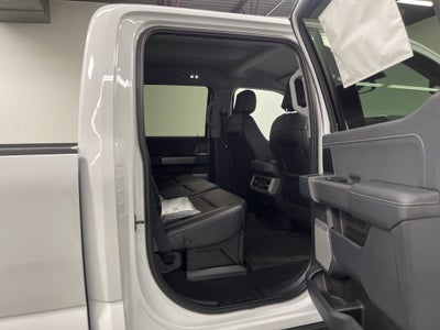 2026 Ford Super Duty F-350 DRW LARIAT