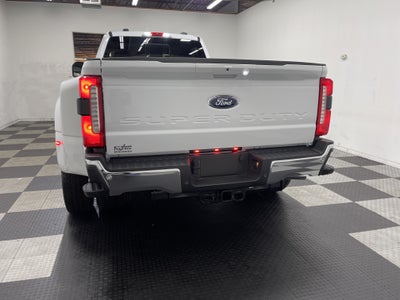 2026 Ford Super Duty F-350 DRW LARIAT