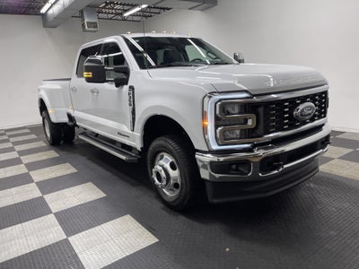 2026 Ford Super Duty F-350 DRW LARIAT
