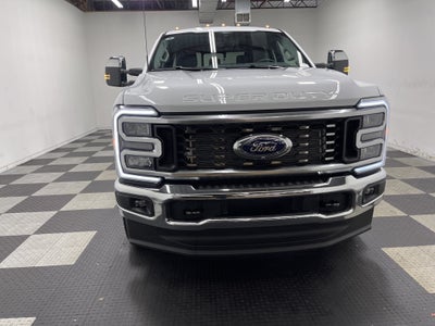 2026 Ford Super Duty F-350 DRW LARIAT