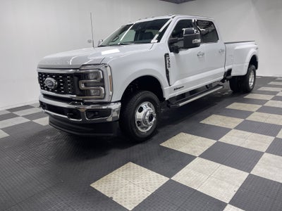 2026 Ford Super Duty F-350 DRW LARIAT