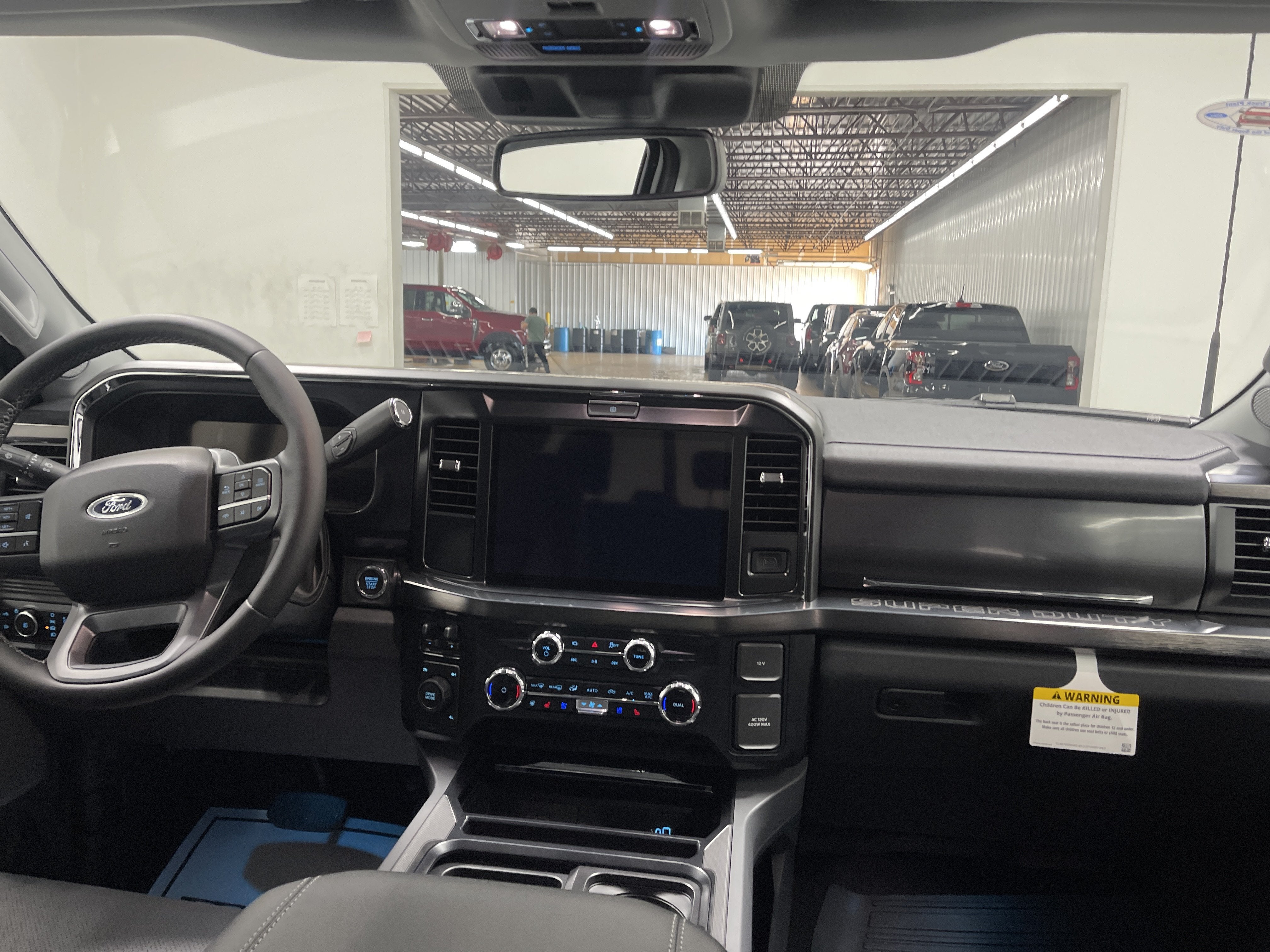 2026 Ford Super Duty F-350 DRW LARIAT