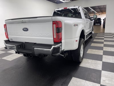 2026 Ford Super Duty F-350 DRW LARIAT