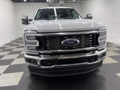2026 Ford Super Duty F-350 DRW LARIAT