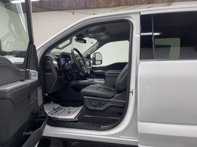 2026 Ford Super Duty F-350 DRW LARIAT