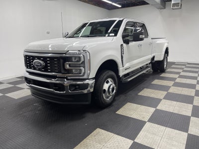 2026 Ford Super Duty F-350 DRW LARIAT