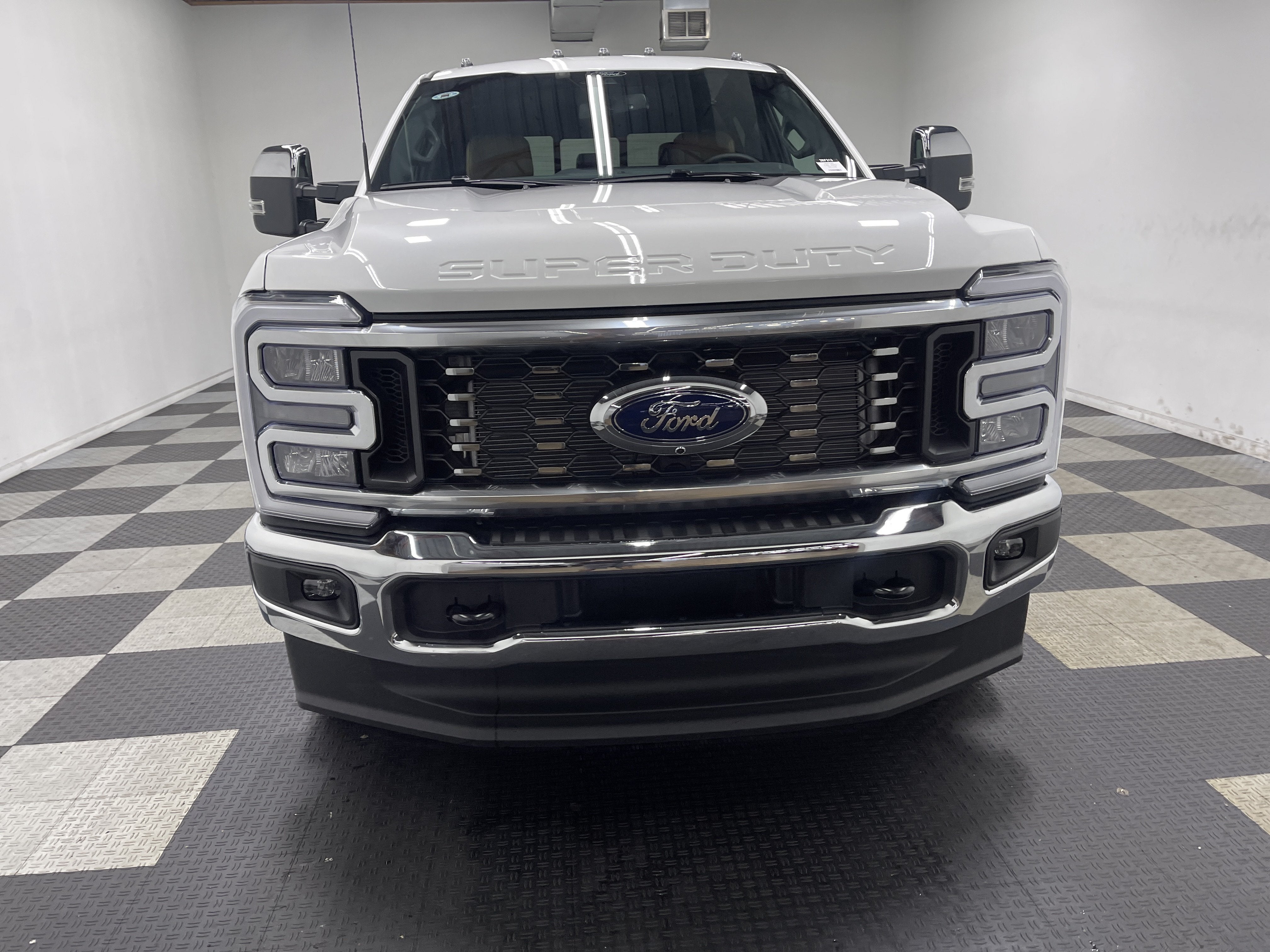 2026 Ford Super Duty F-350 DRW LARIAT