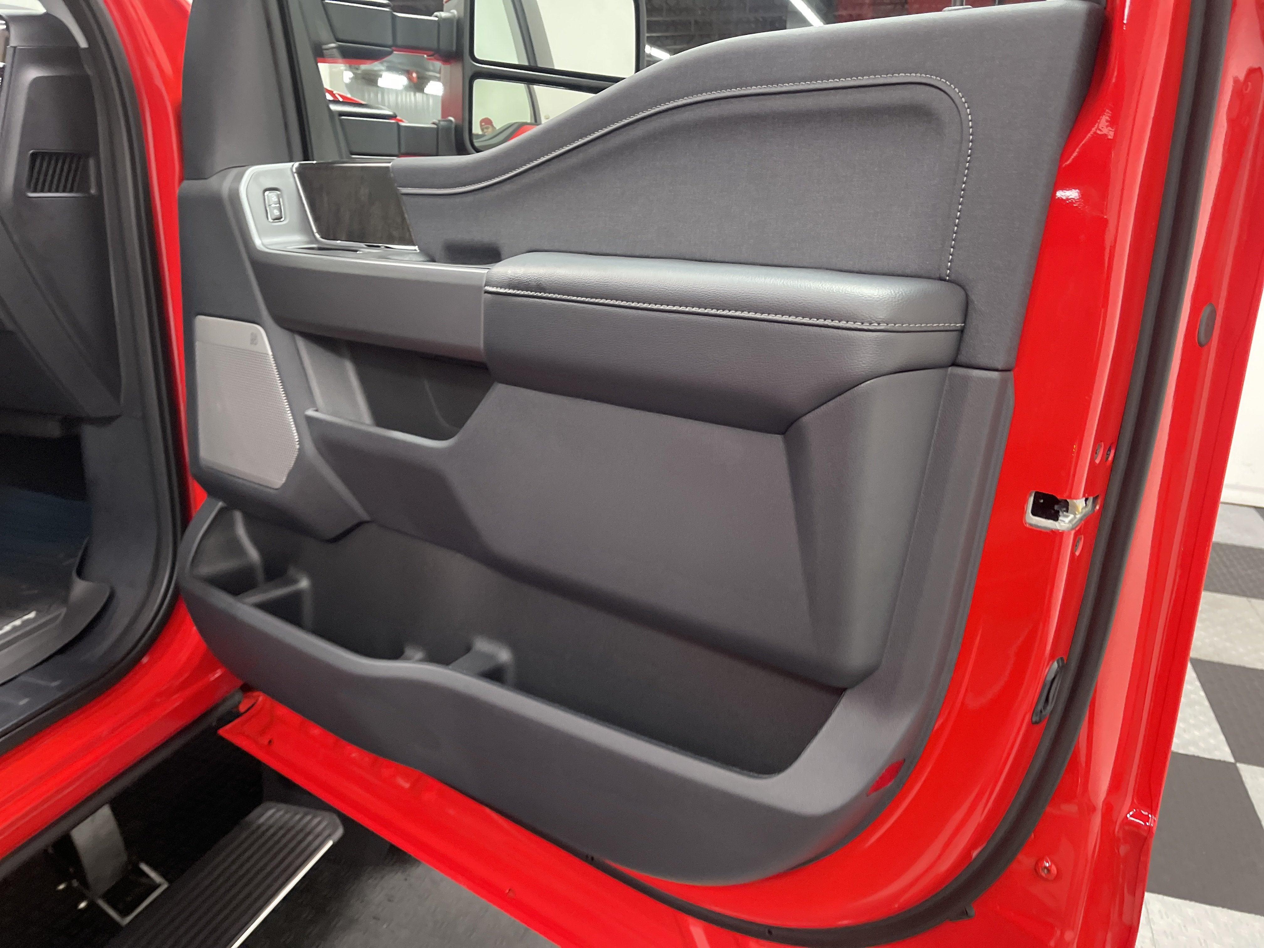 2026 Ford Super Duty F-450 DRW LARIAT